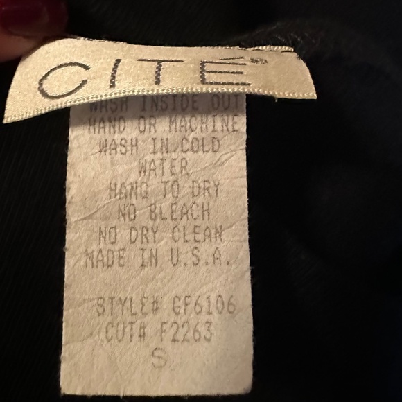 Vintage Crew Neck Cotton Giraffe Shirt - Picture 5 of 6